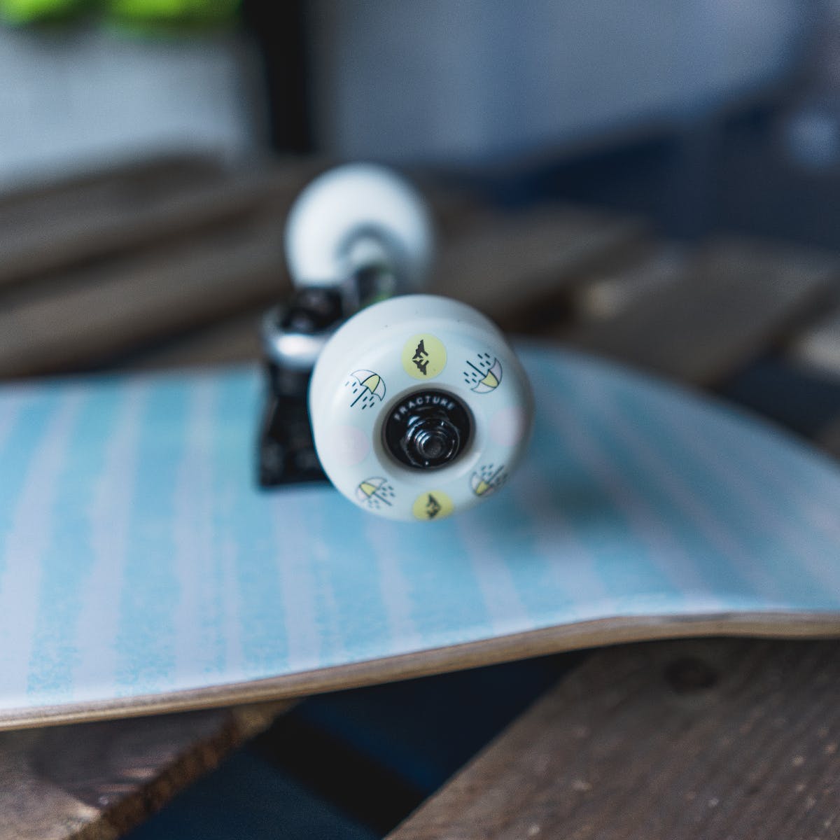 How To - Replacing Bearings in Skateboard Wheels