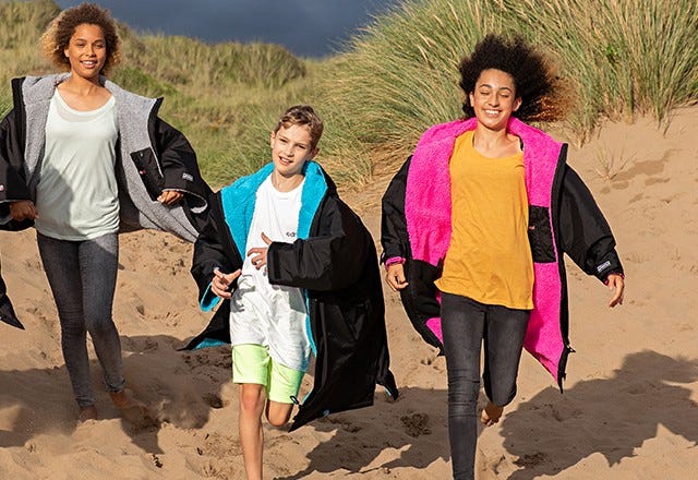 Suns out, Robes out! | Dryrobe Spring - Summer