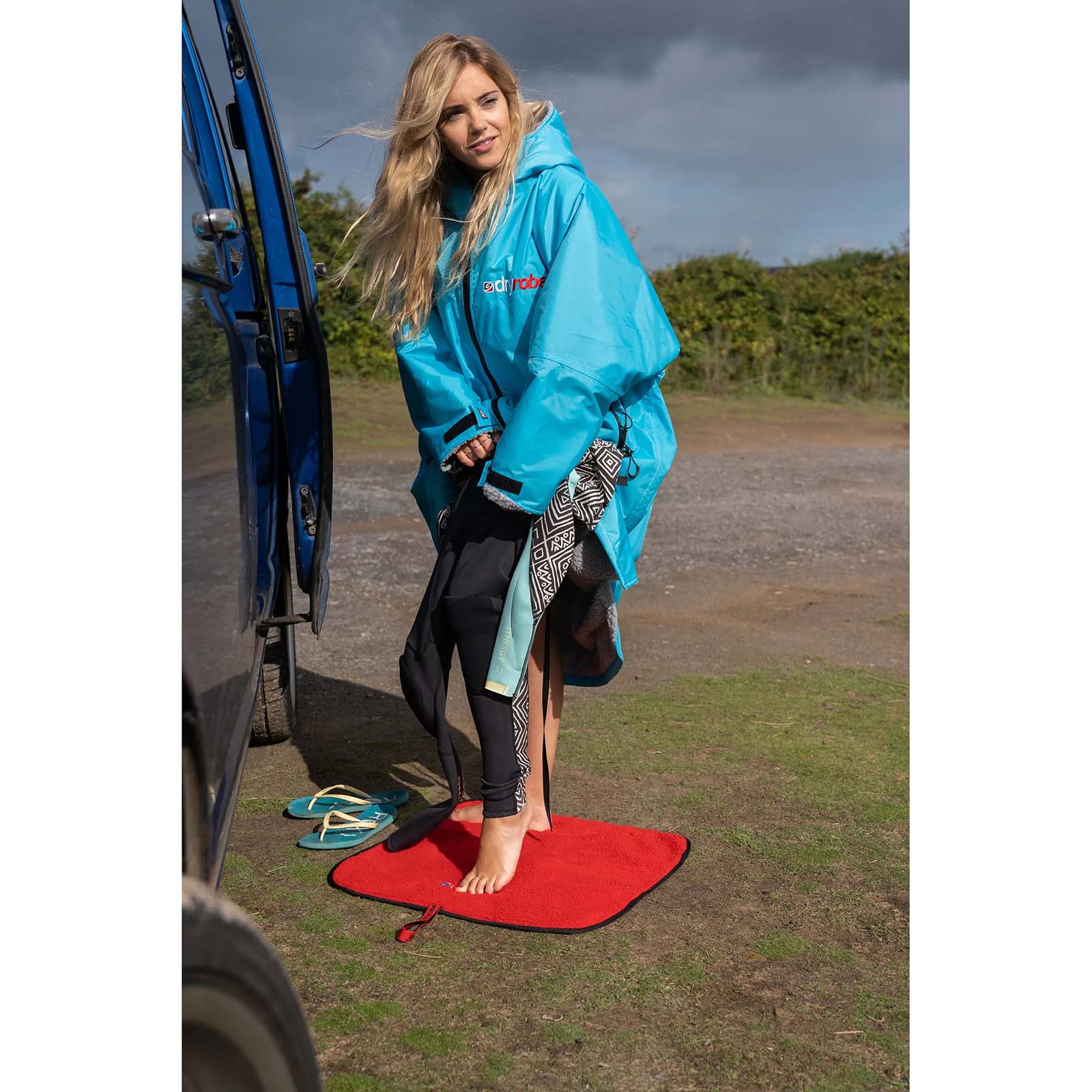 Dryrobe Changing Mat Black/Red SkateHut