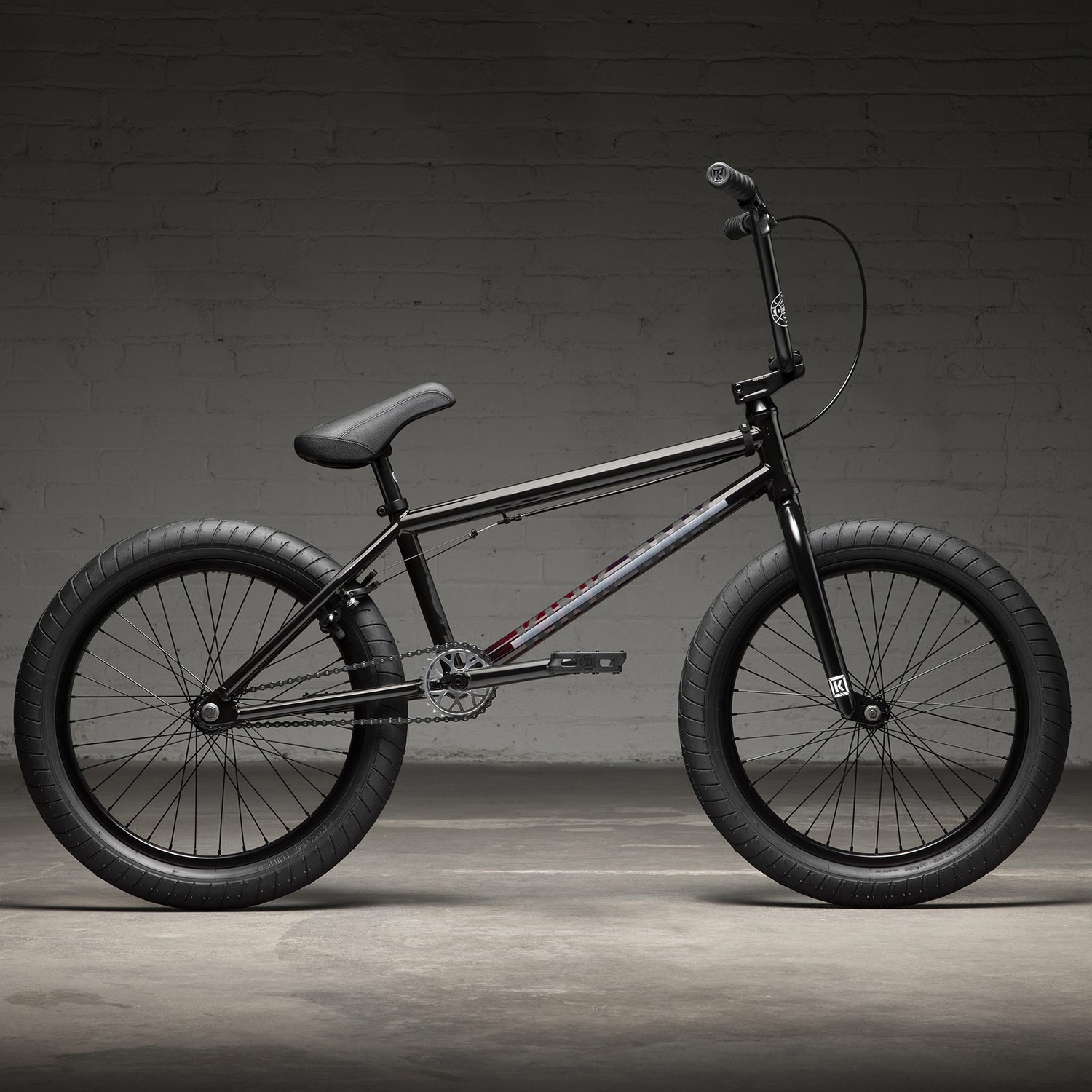 Kink Whip 20.5 2022 Complete BMX Gloss Black Fade SkateHut