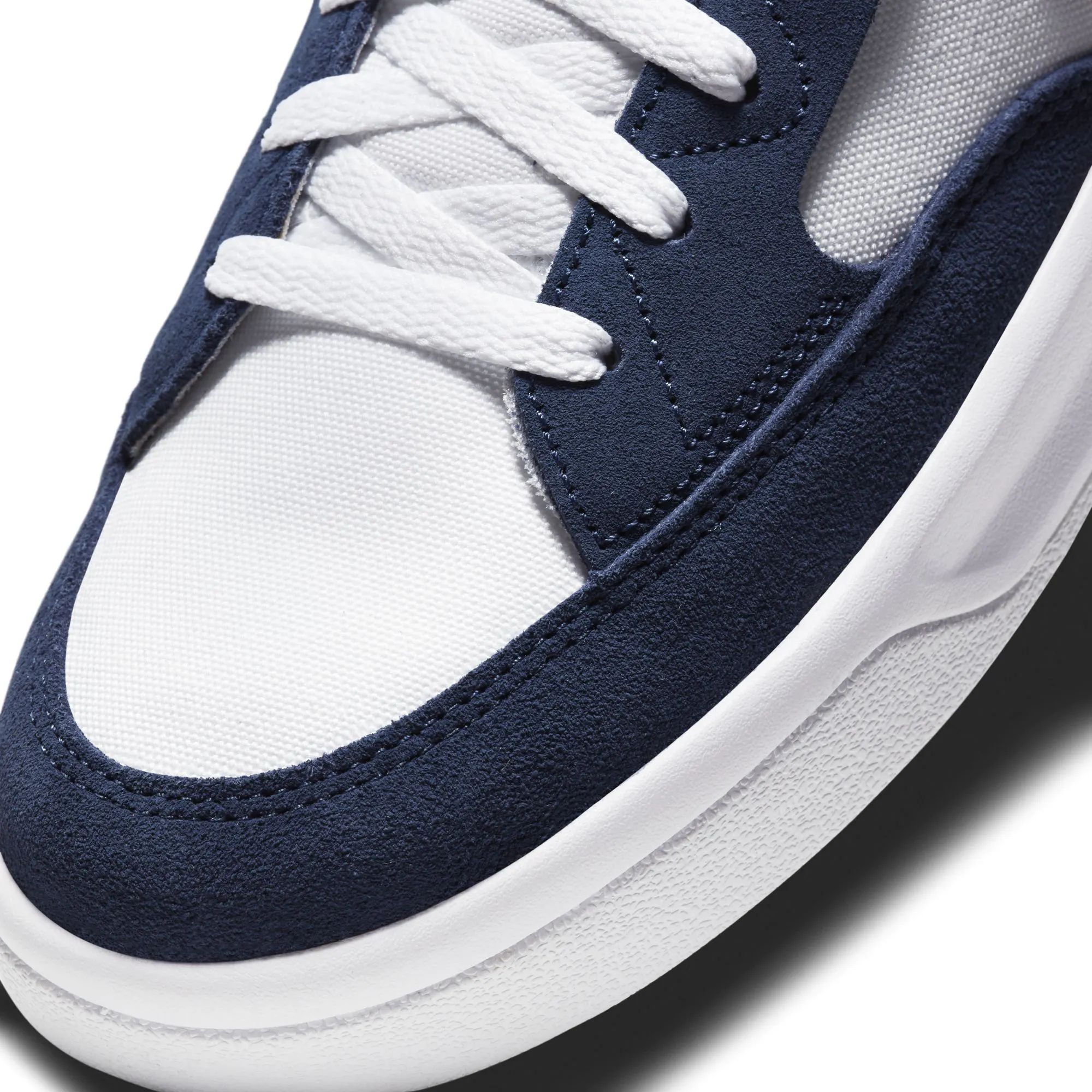 nike sb adversary premium trainers in red and grey