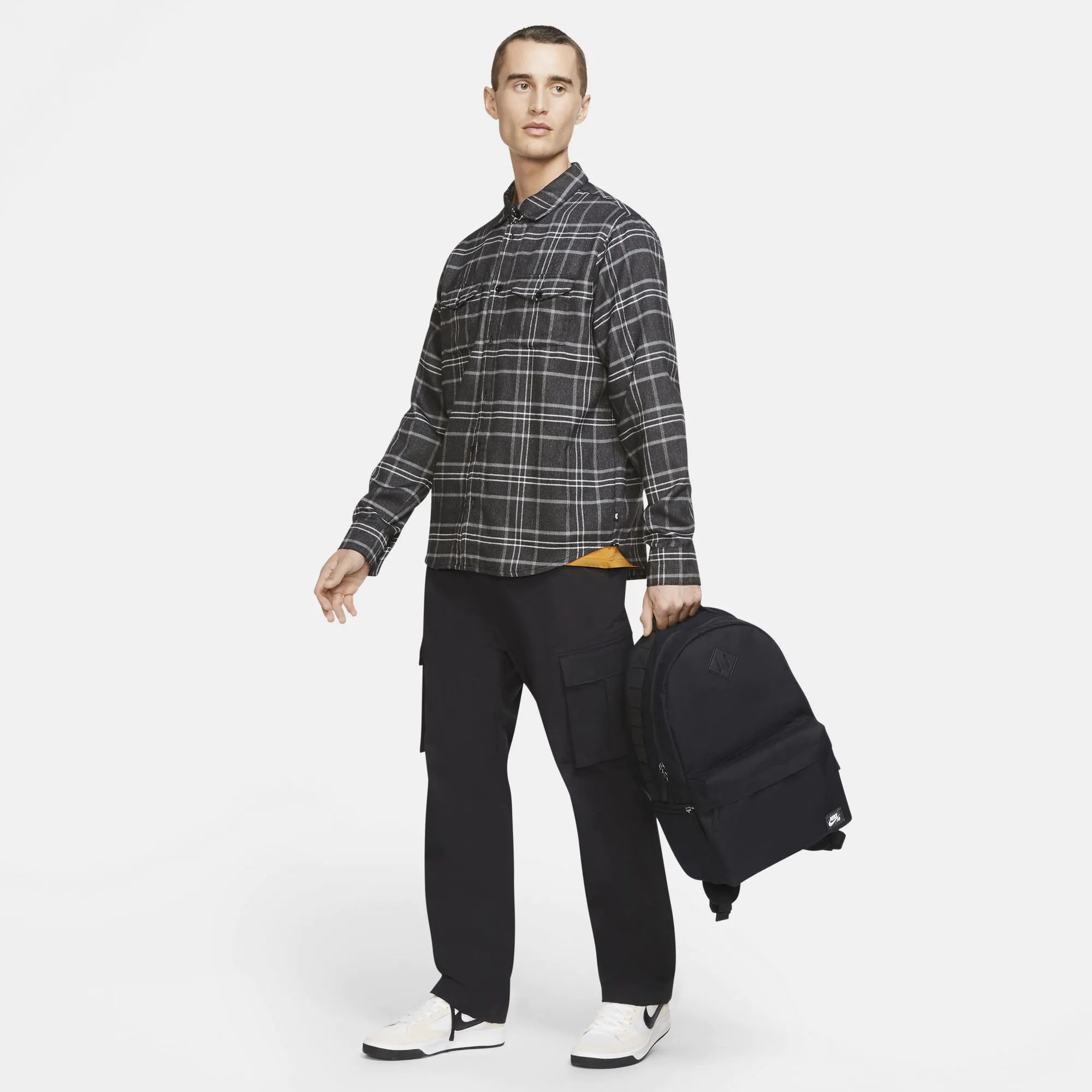 Nike SB Icon 26L Backpack Black/Black/White SkateHut