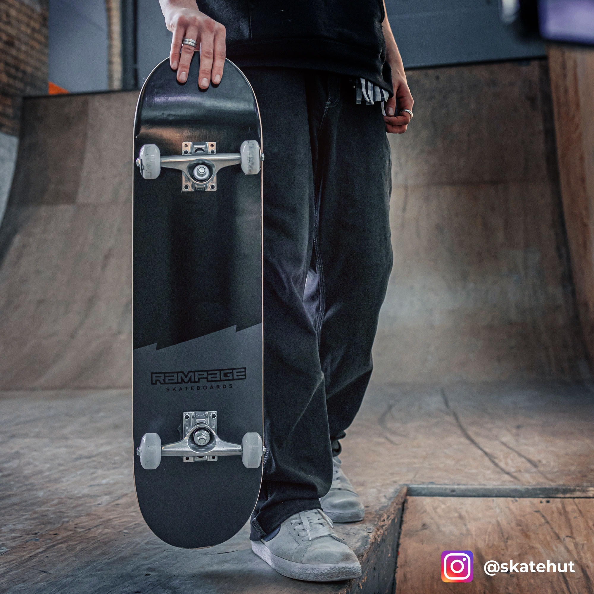 Complete skateboards vans new arrivals
