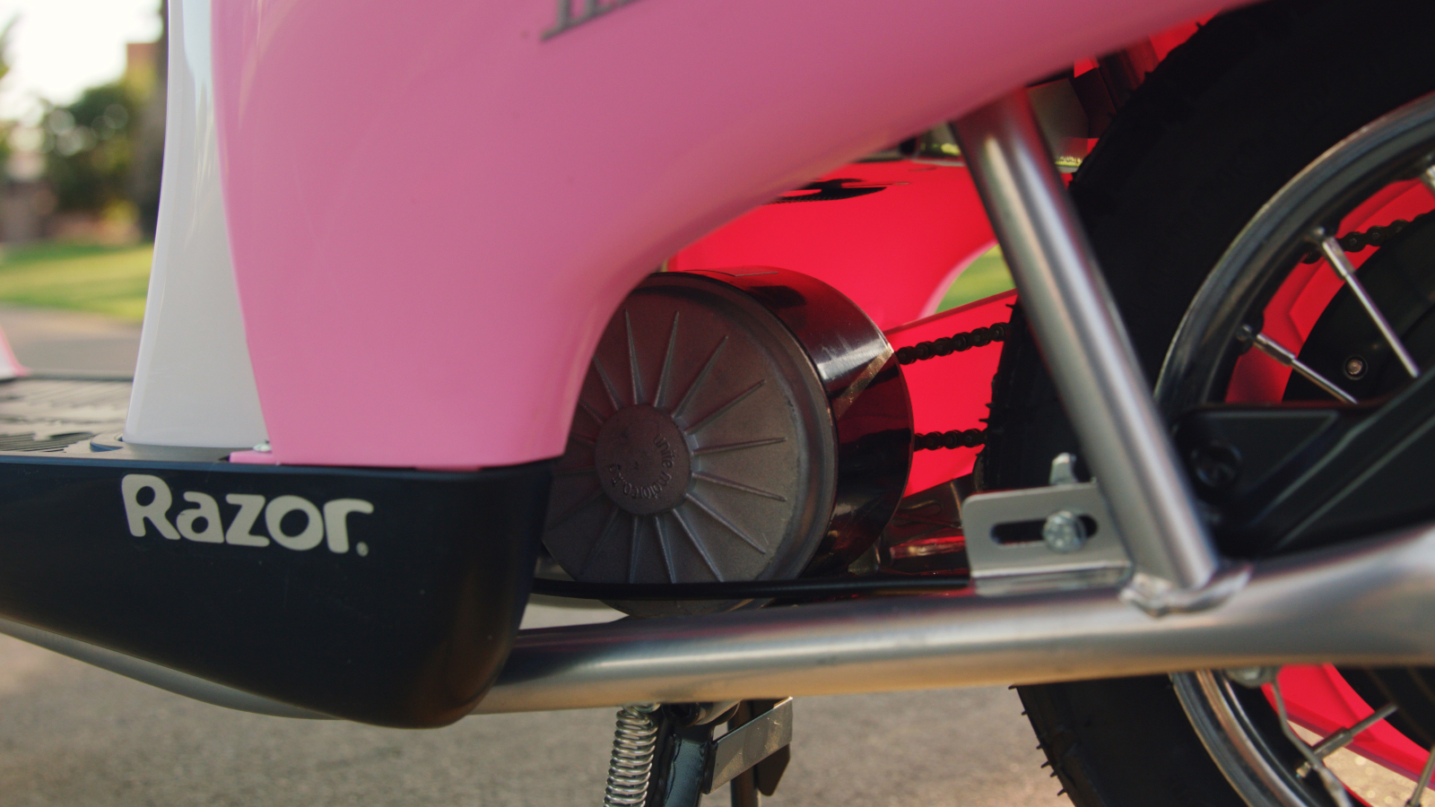 Razor Bella Pocket Mod - Pink | SkateHut